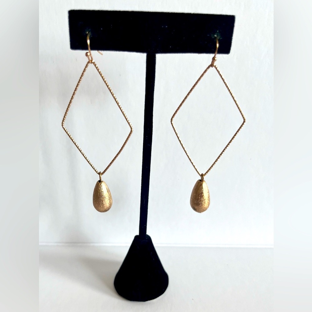 Rosie Daze Dangle Earrings